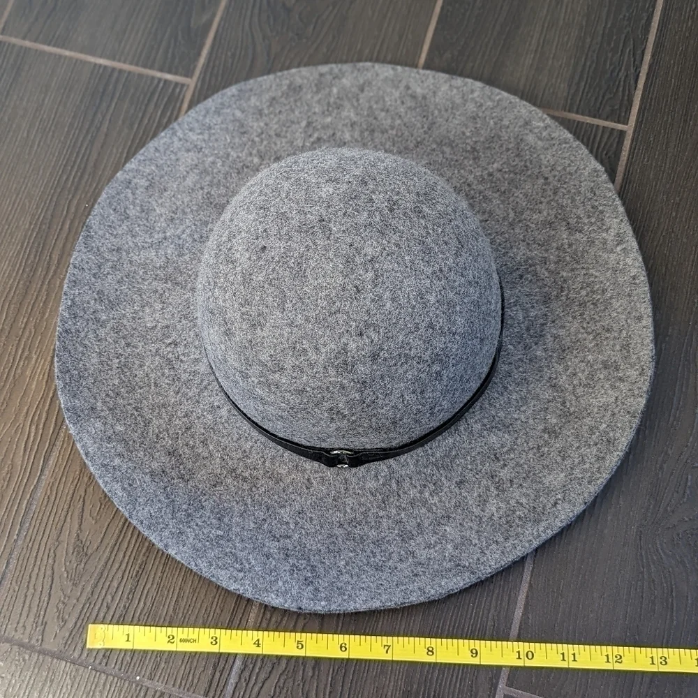Women’s D & Y Grey Wool Belted Wide Brim Fashion Hat Size OS